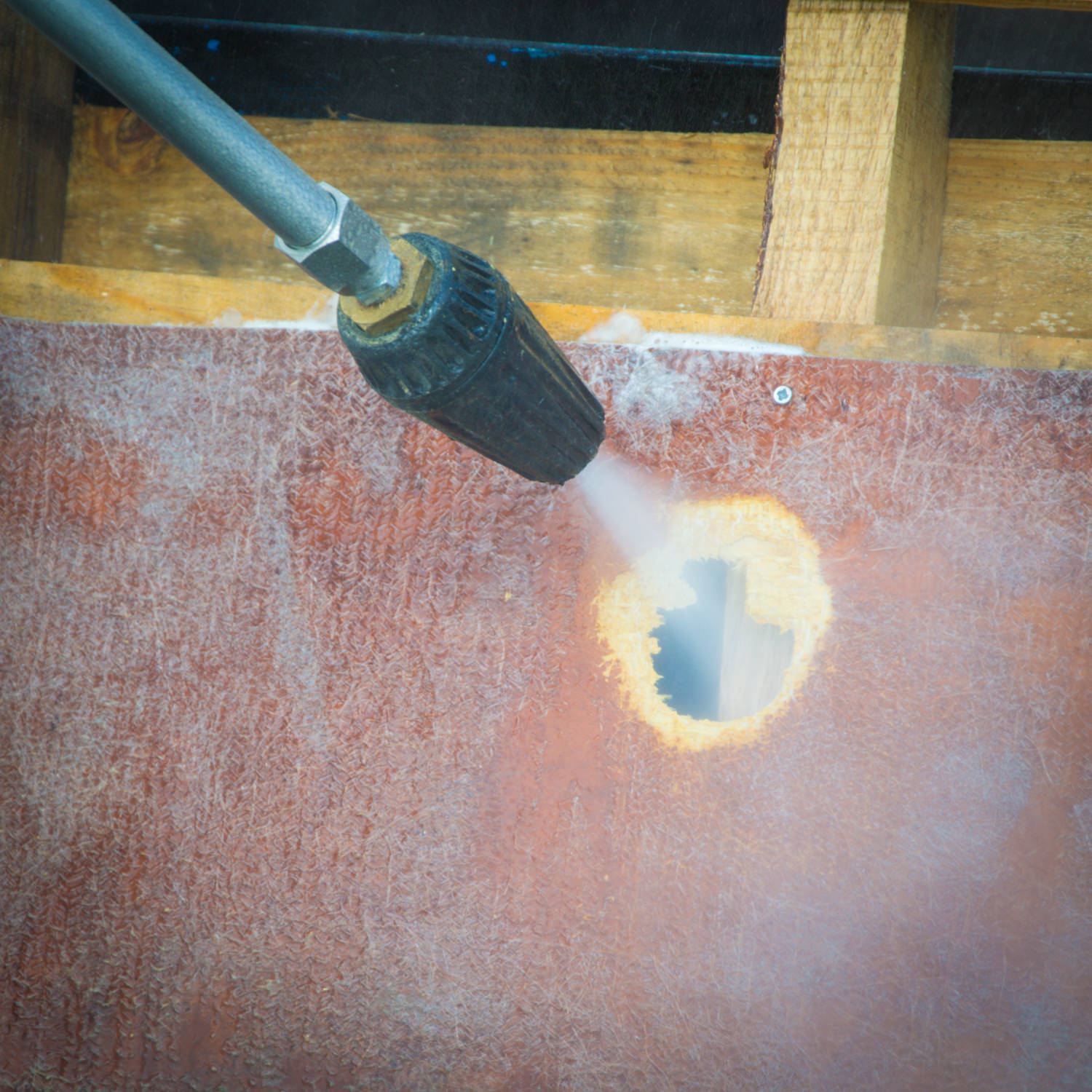 L'ugello rotojet è in grado di sfondare un pannello di legno