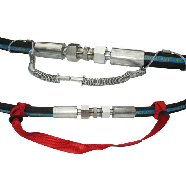 Dispositivo di sicurezza per applicazioni di waterblasting Whip-Check